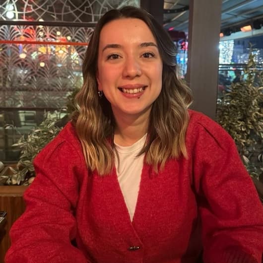 Psk. Ceyda Ay