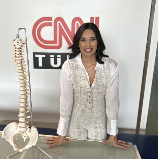 Fzt. Layıka Akay