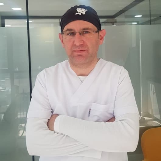 Dt. Özgür Mızrak